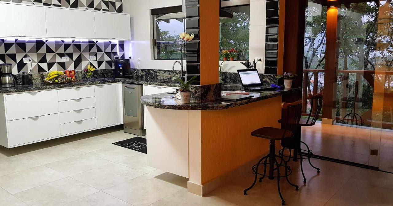 A Casa Bella - Guesthouse Ilhabela Zewnętrze zdjęcie